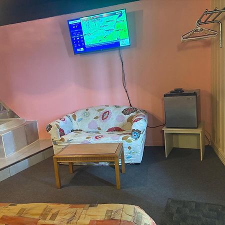 Motel Le Voyageur Сен-Жером Экстерьер фото