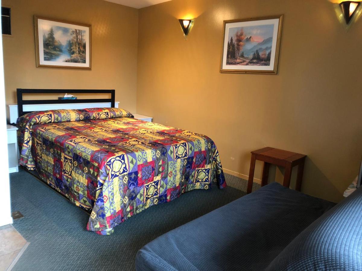 Motel Le Voyageur Сен-Жером Экстерьер фото