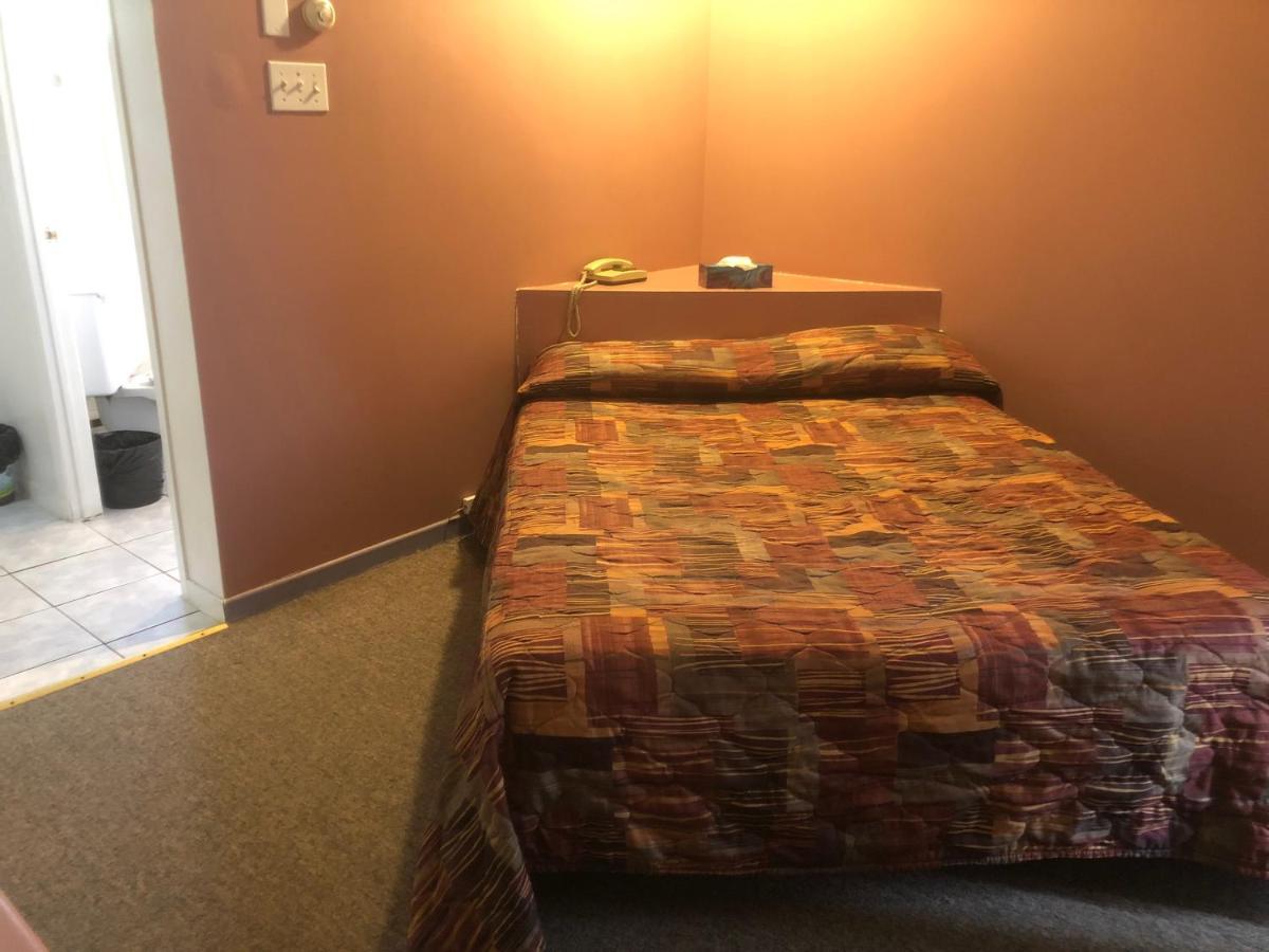 Motel Le Voyageur Сен-Жером Экстерьер фото