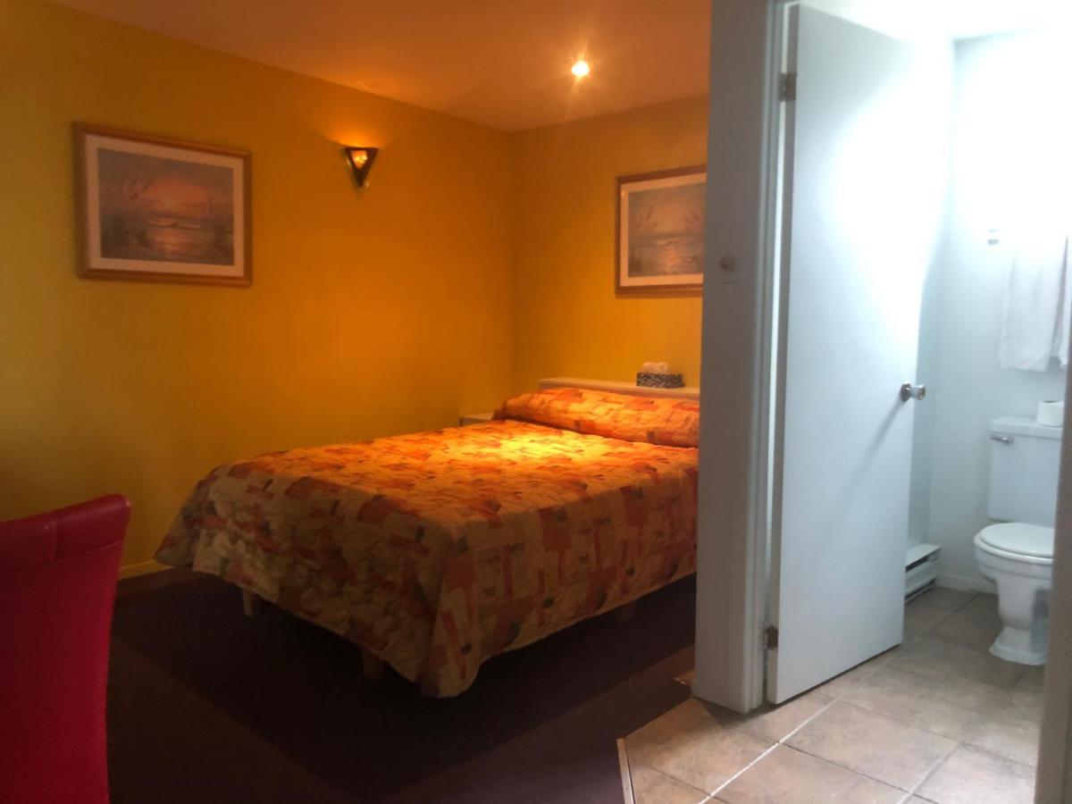 Motel Le Voyageur Сен-Жером Экстерьер фото