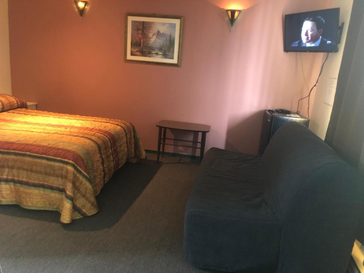 Motel Le Voyageur Сен-Жером Экстерьер фото
