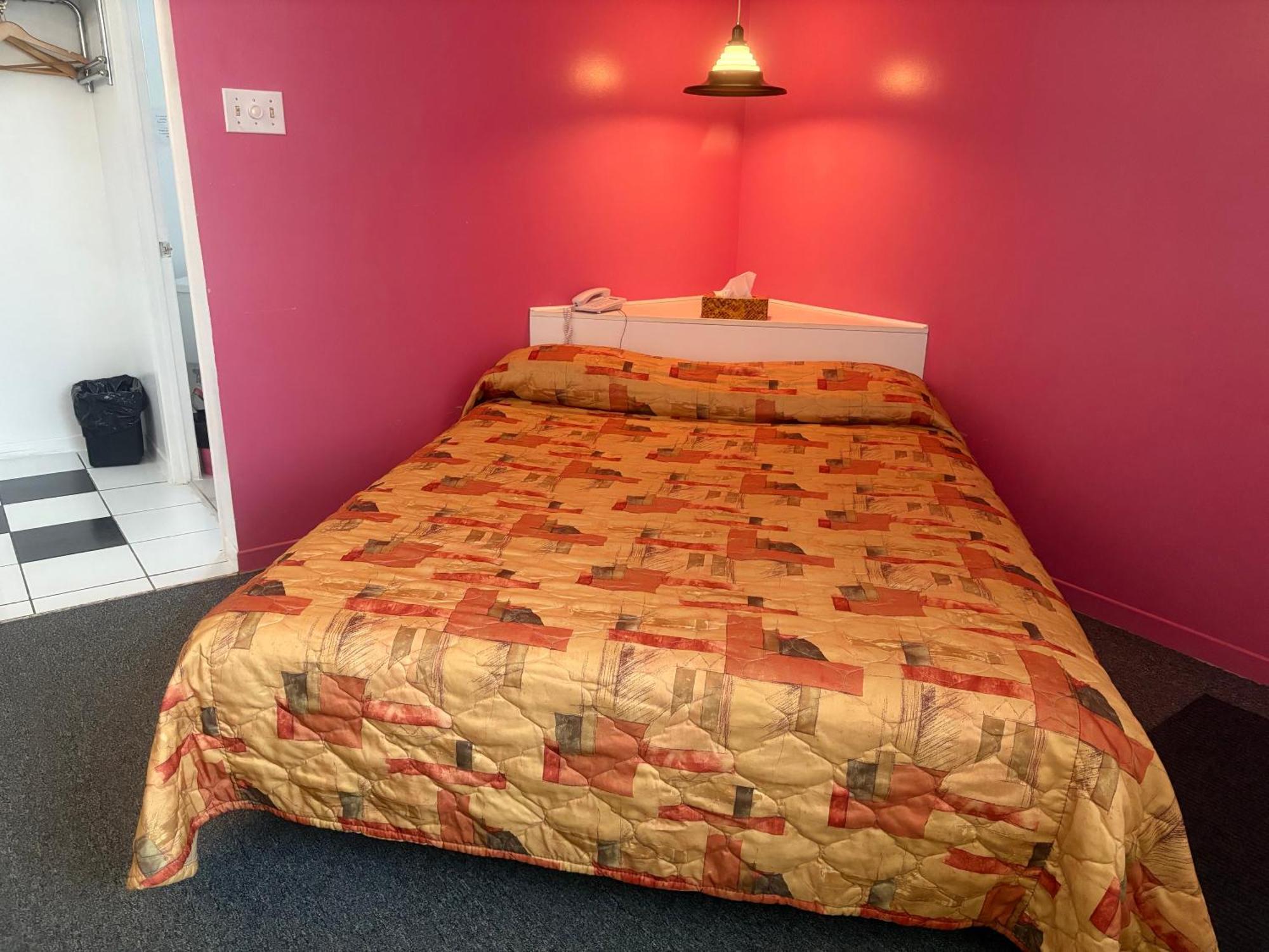 Motel Le Voyageur Сен-Жером Экстерьер фото