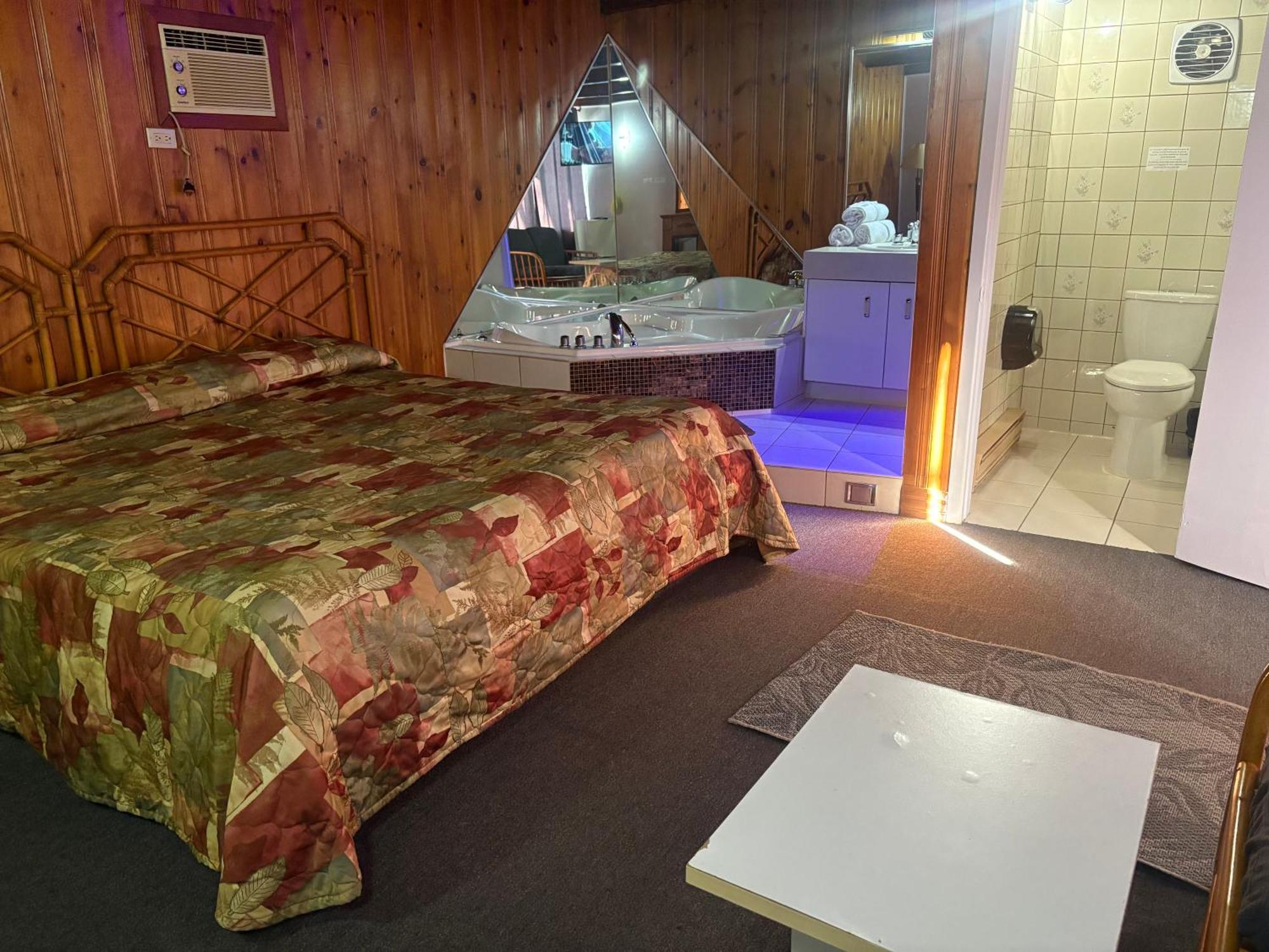 Motel Le Voyageur Сен-Жером Экстерьер фото