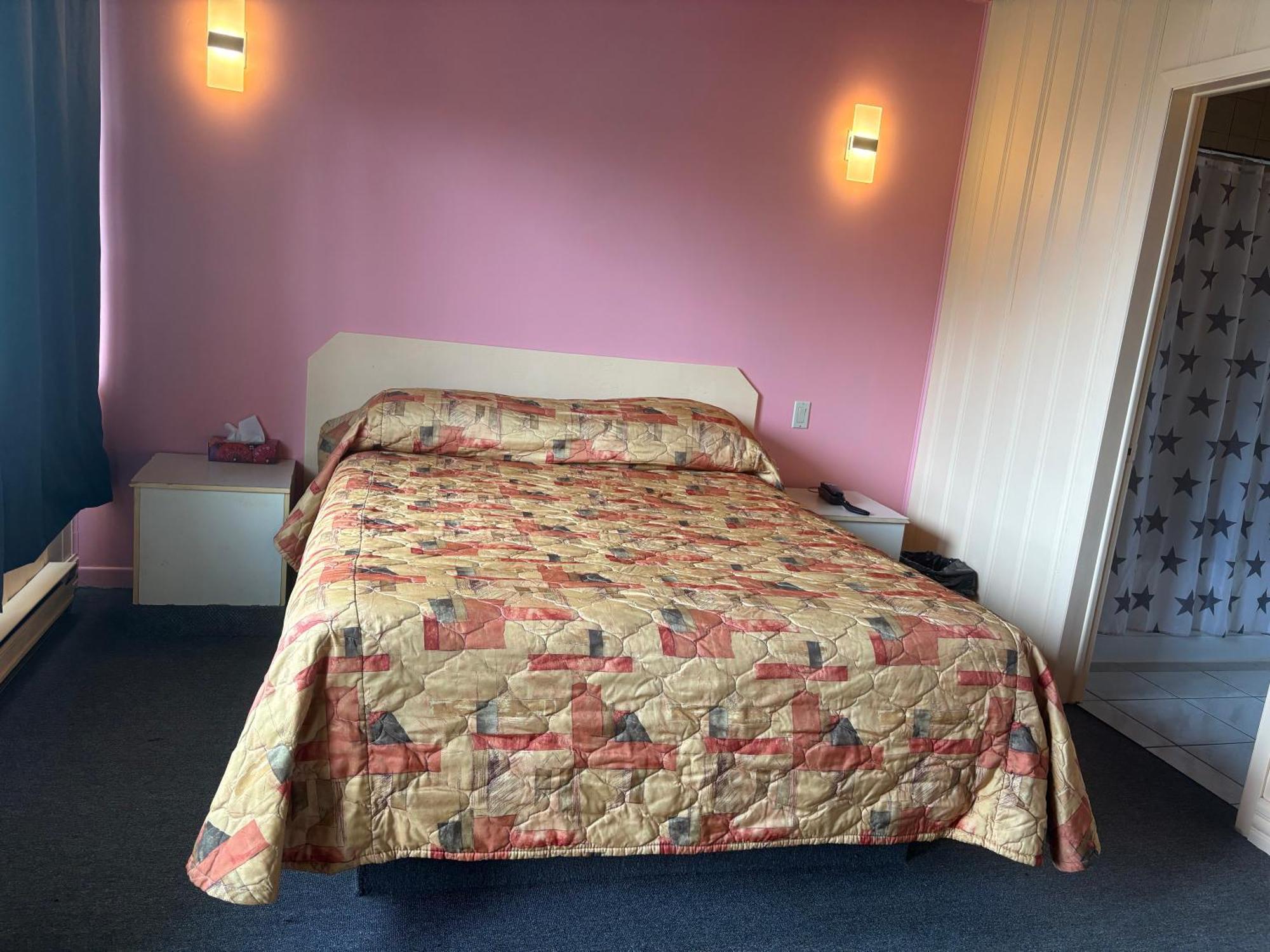 Motel Le Voyageur Сен-Жером Экстерьер фото
