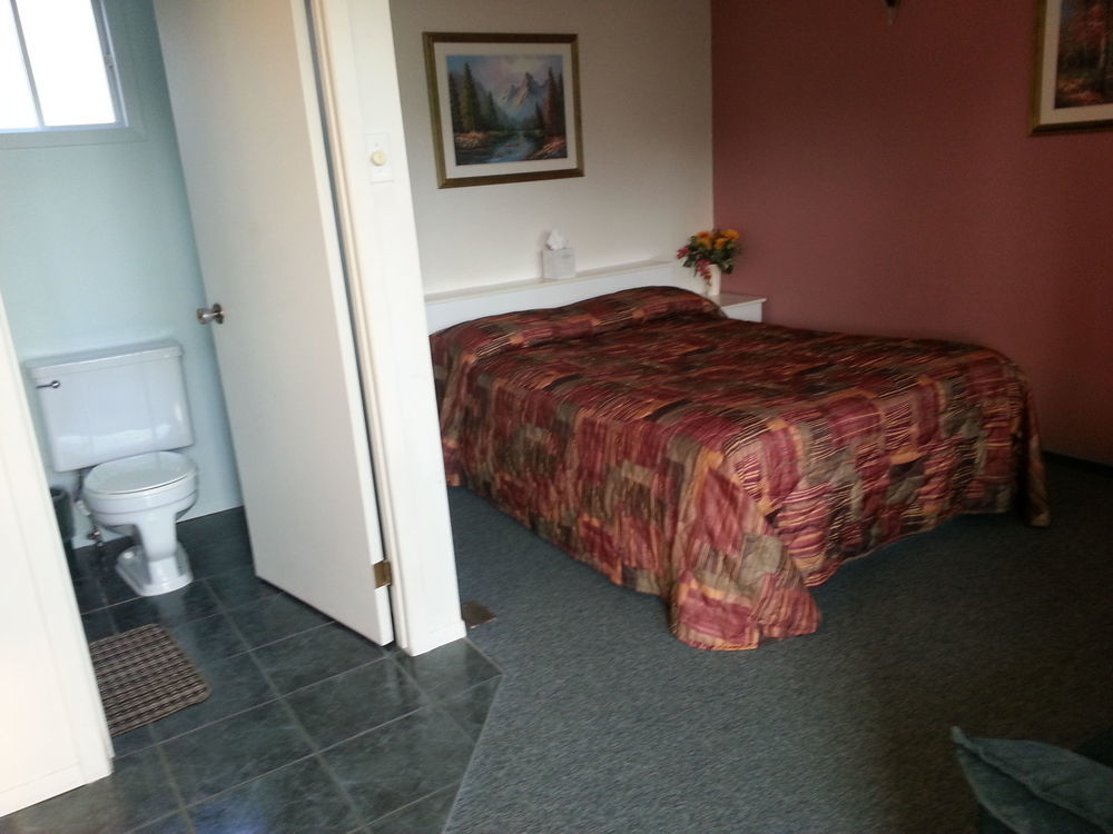 Motel Le Voyageur Сен-Жером Экстерьер фото