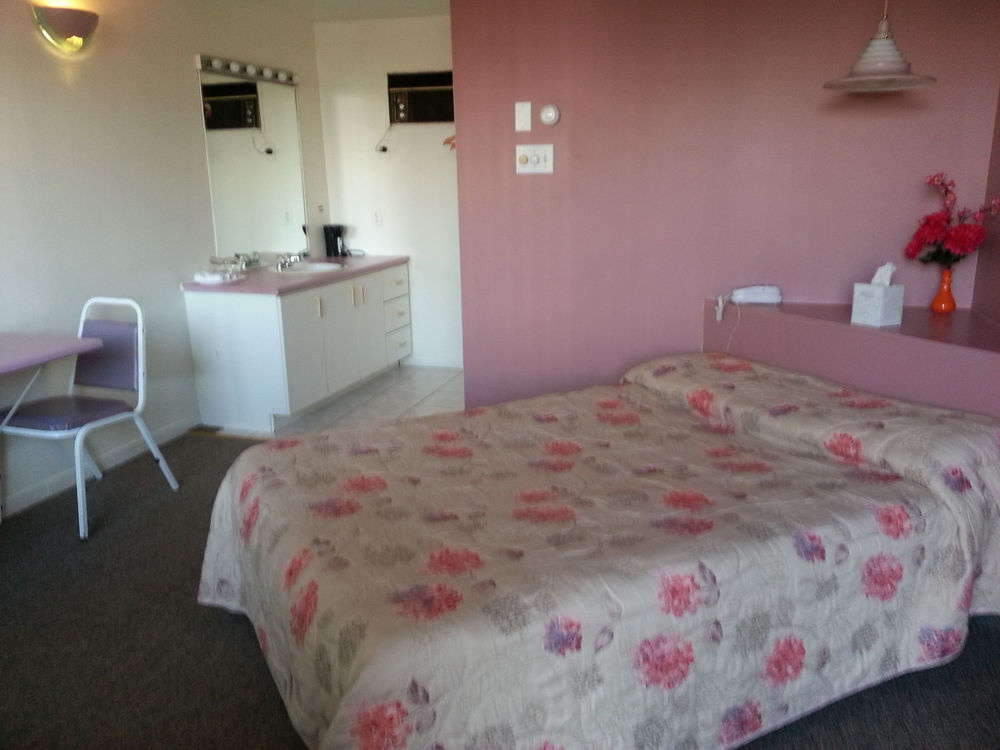 Motel Le Voyageur Сен-Жером Экстерьер фото