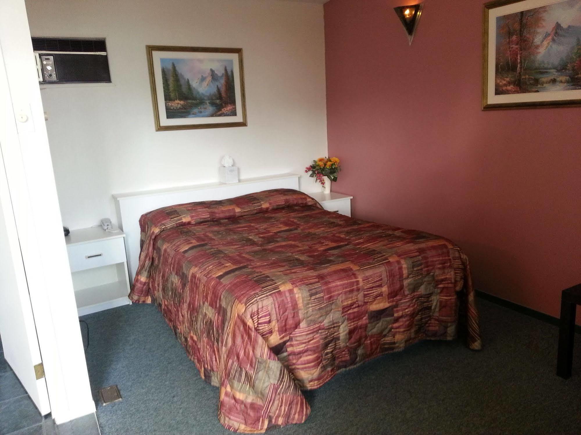 Motel Le Voyageur Сен-Жером Экстерьер фото